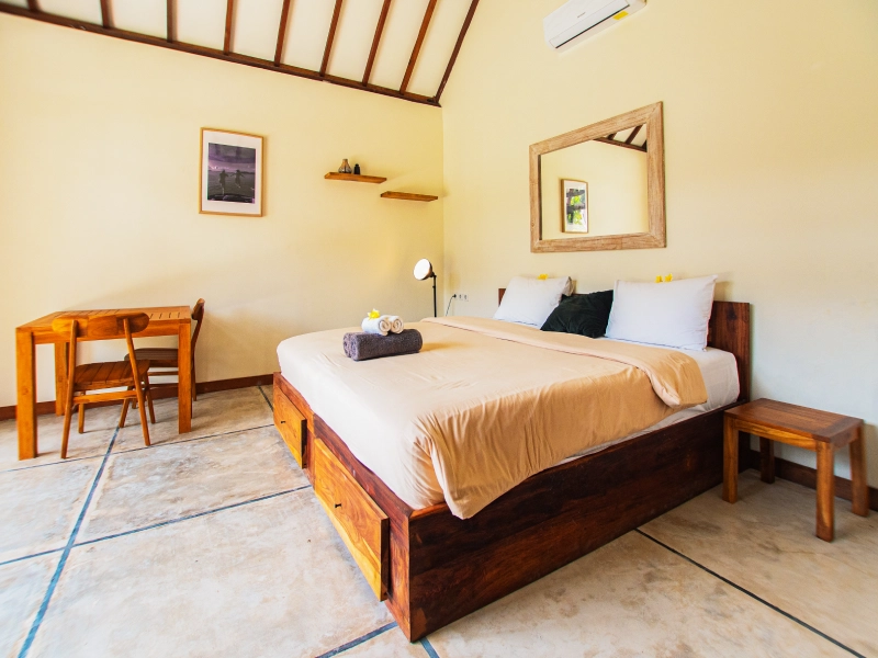 Lombok surf school accommodation - Mawi room 6